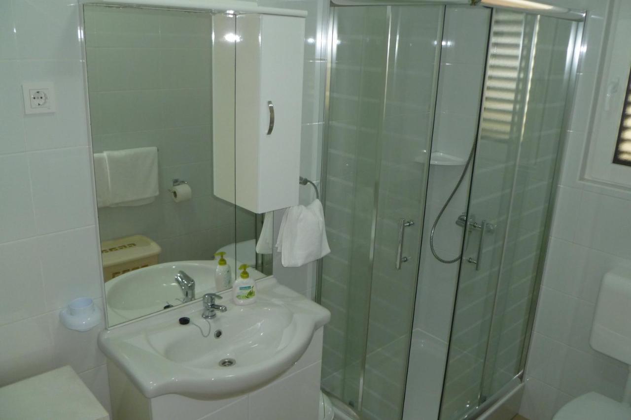 Apartments With A Parking Space Sali, Dugi Otok - 8154 Luaran gambar